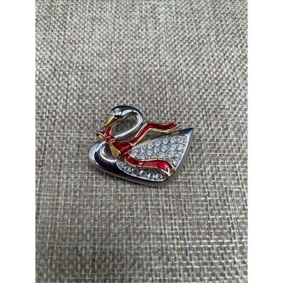 Vintage Brooch Swarovski Logo Swan Rhodium plated Swarovski Pave Crystals - Picture 2 of 8